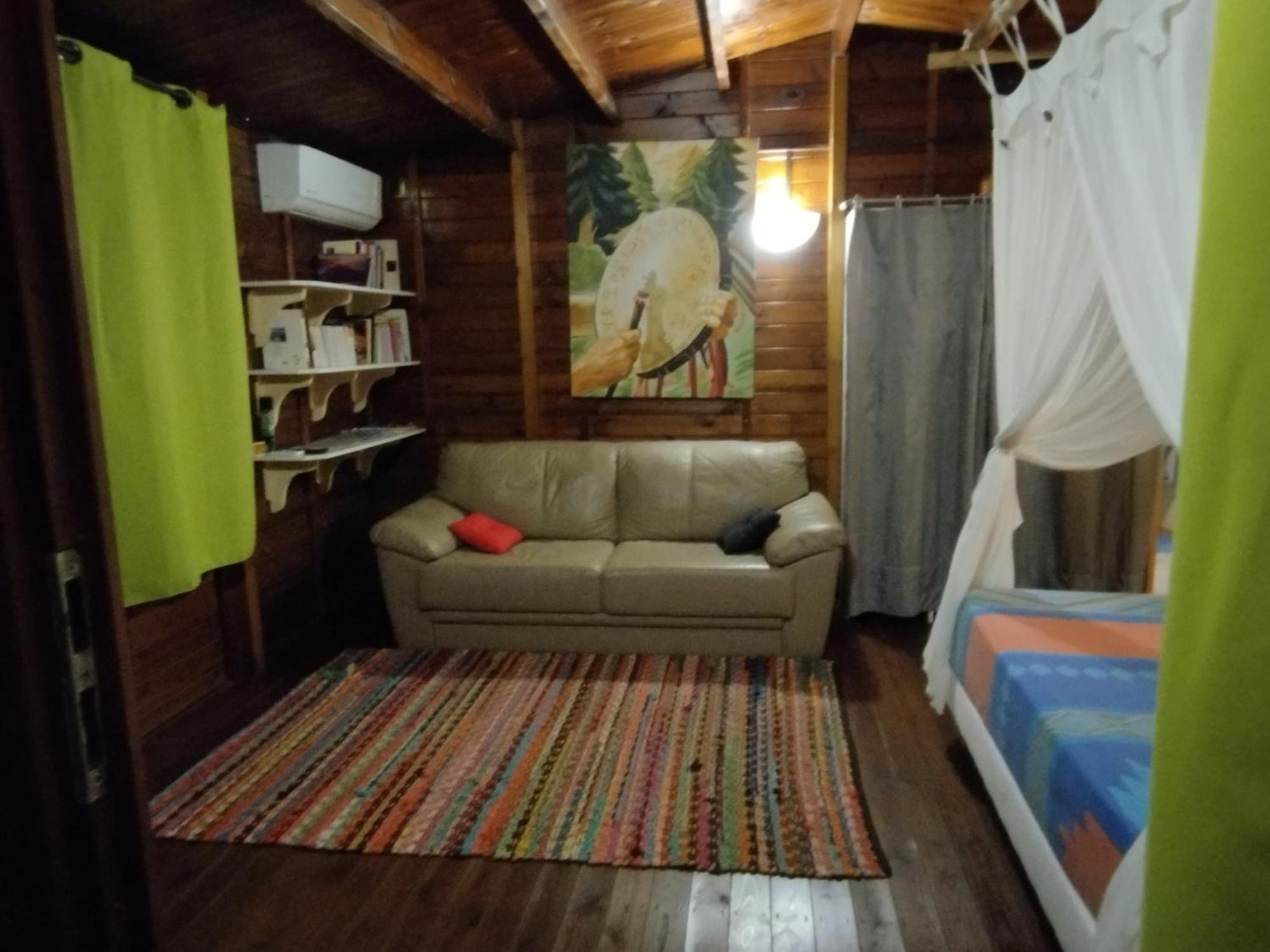 Insolite Arawakane Gites Du Manial Chalet 黑角 外观 照片
