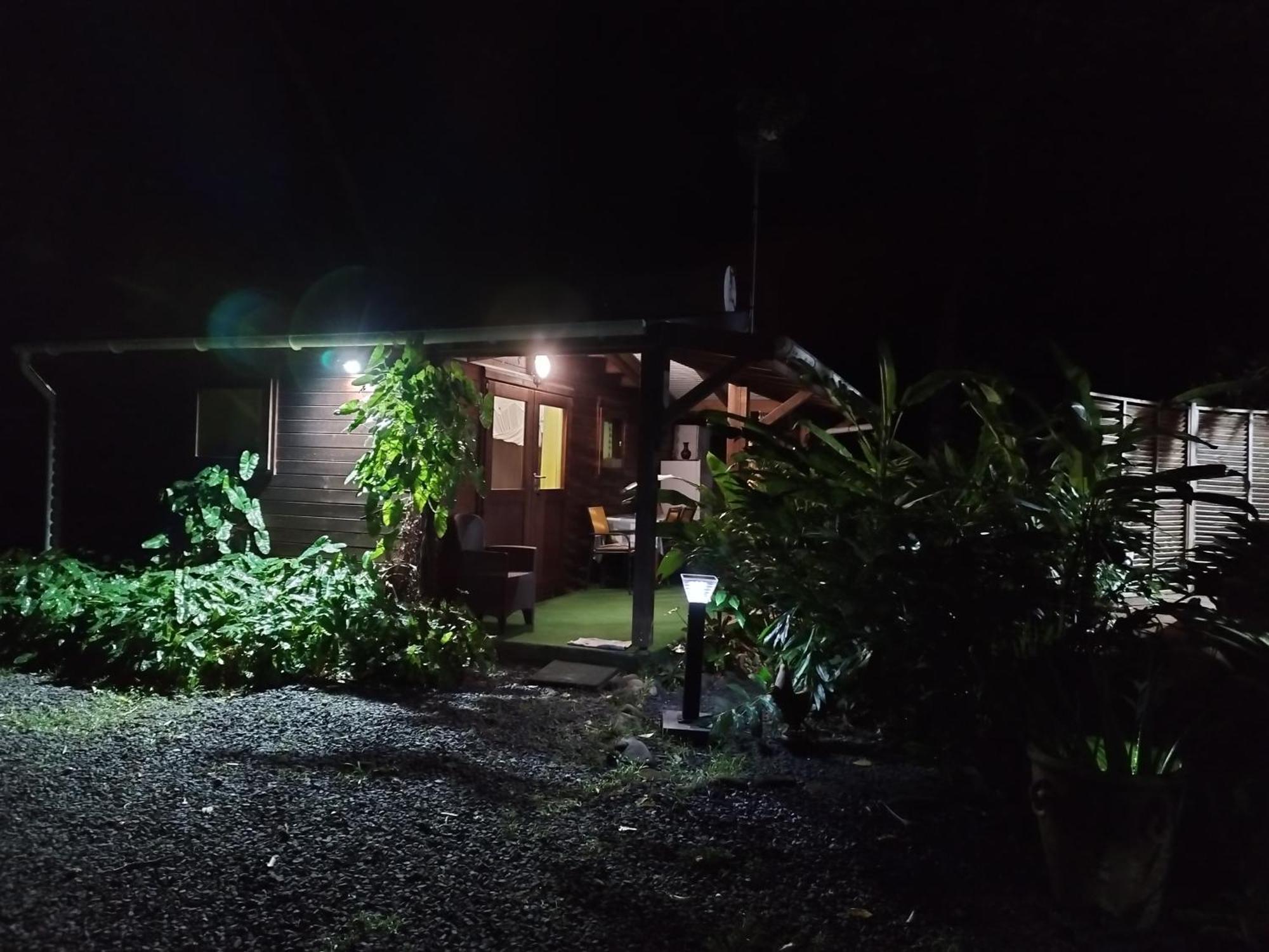 Insolite Arawakane Gites Du Manial Chalet 黑角 外观 照片